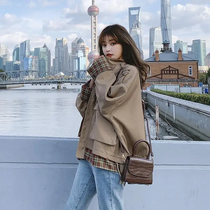 Autumn and Winter New Ladies Korean Fashion Harajuku Plus Size Loose Stand Collar Short Coat Kawaii Streetwear Trench Coat
Autumn and Winter New Ladies Korean Fashion Harajuku Plus Size Loose Stand Collar Short Coat Kawaii Streetwear Trench Coat