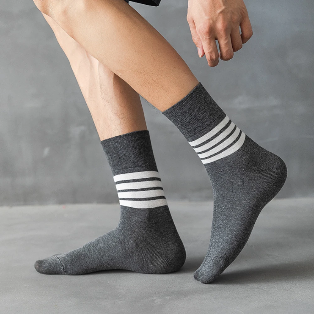 3 Pairs/Lot New Men's Socks Fashion Striped Casual Cotton Socks Male Autumn and Winter Mid Stockings Sox Homme Calcetines Socks
3 Pairs/Lot New Men's Socks Fashion Striped Casual Cotton Socks Male Autumn and Winter Mid Stockings Sox Homme Calcetines Socks