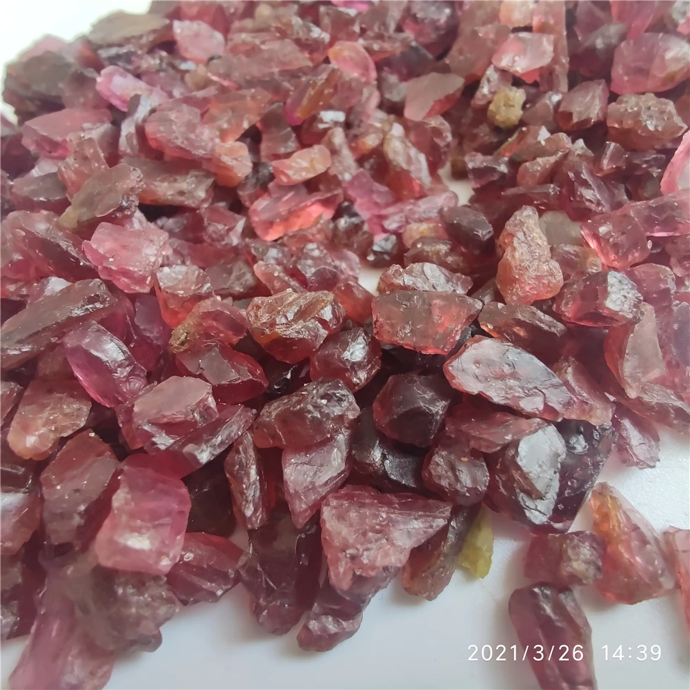 

100g Natural Red Garnet Polished Stone Rock Gravel Gem Healing Tumbled Chips Crushed Stone Specimen Gemstone Minerals