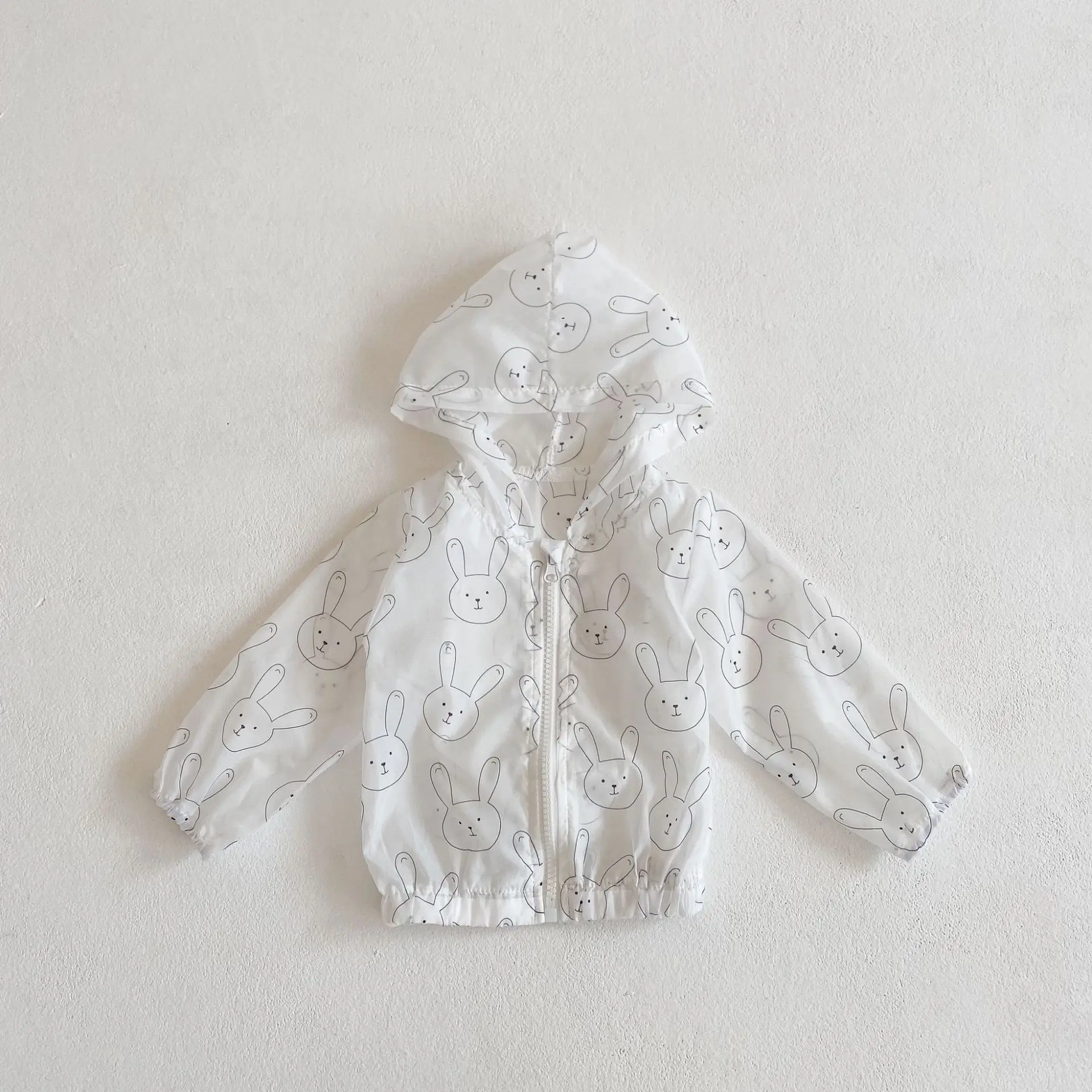 2021 Newborn Infant Baby Boy And Girl Fashion Thin Long Sleeve Coat Summer Toddler Kid Cute Cartoon Rabbit Printed Coat
2021 Newborn Infant Baby Boy And Girl Fashion Thin Long Sleeve Coat Summer Toddler Kid Cute Cartoon Rabbit Printed Coat