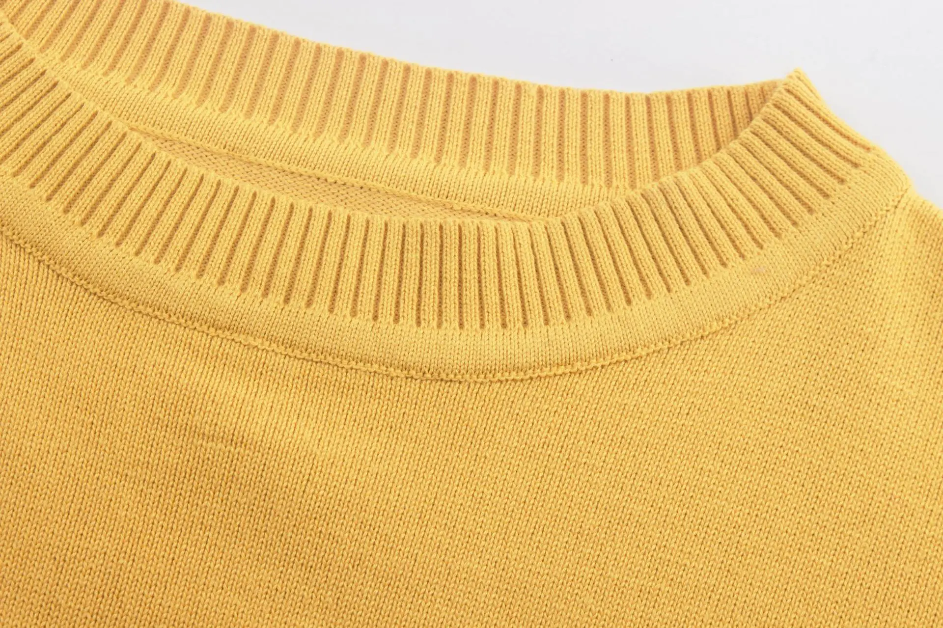 2020 Autumn Winter Striped Patchwork Knitted Sweater Women Casual Loose O Neck Long Sleeve Sweater Female Plus Size Pullover Top
2020 Autumn Winter Striped Patchwork Knitted Sweater Women Casual Loose O Neck Long Sleeve Sweater Female Plus Size Pullover Top