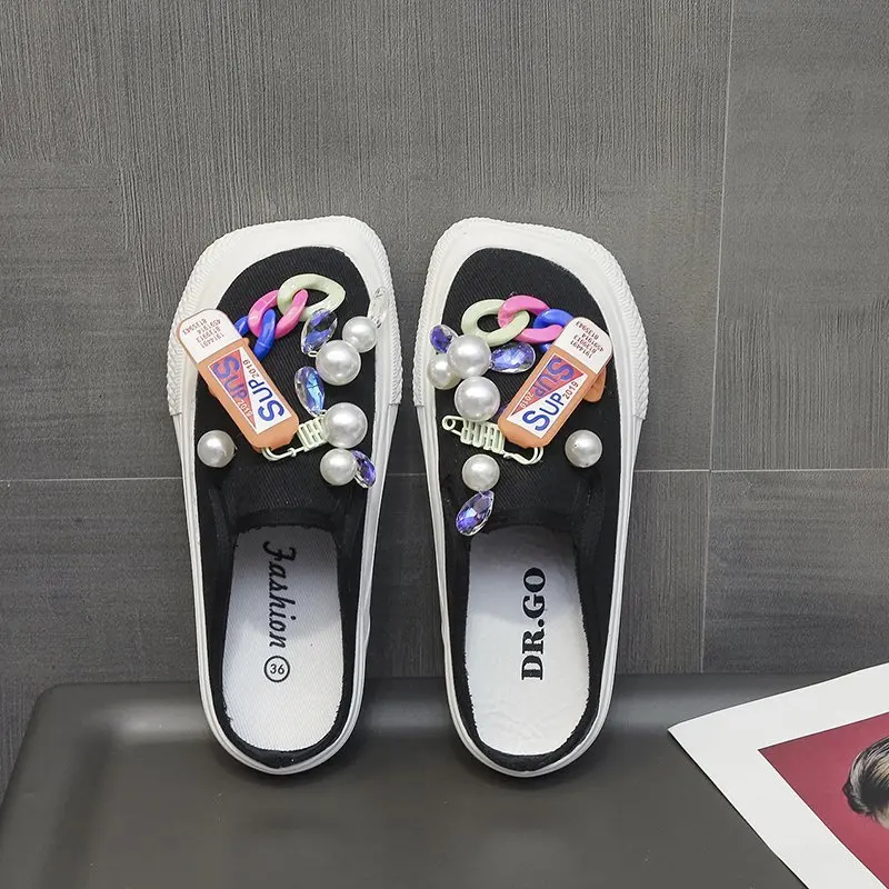 2021 Brand Women Slipper Low Heel Slip On Mules Shoes Elegant Chain Square Toe Ladies Sandals Outdoor Casual Slides
2021 Brand Women Slipper Low Heel Slip On Mules Shoes Elegant Chain Square Toe Ladies Sandals Outdoor Casual Slides