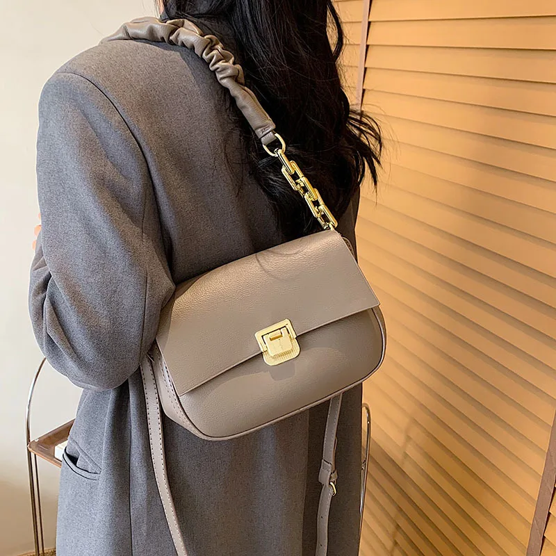 Women Handbag New Luxury PU Leather Designer Simple Shoulder Bag Female Fashion Temperament Office Messenger Bag Trendy Black
Women Handbag New Luxury PU Leather Designer Simple Shoulder Bag Female Fashion Temperament Office Messenger Bag Trendy Black