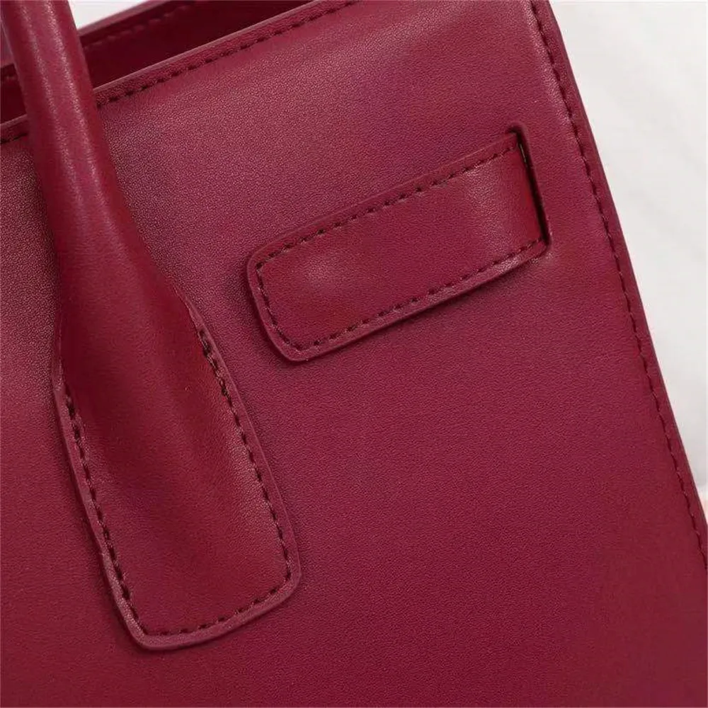 Luxury Classic Handbag Women Tote Bag Genuine Leather Shoulder Bags High Quality Lady's Palm Pattern Design Message Bag Purse
Luxury Classic Handbag Women Tote Bag Genuine Leather Shoulder Bags High Quality Lady's Palm Pattern Design Message Bag Purse