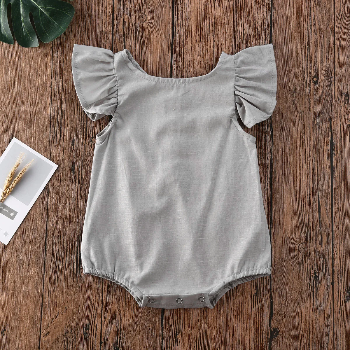 NEW 2020 Newborn Toddler Baby Girl Romper Fly Sleeve Solid Baby Jumpsuit Outfits Cotton Clothes Playsuit 0-18M
NEW 2020 Newborn Toddler Baby Girl Romper Fly Sleeve Solid Baby Jumpsuit Outfits Cotton Clothes Playsuit 0-18M
