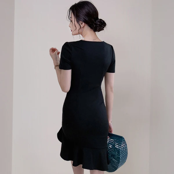 Vintage Black Short Sleeve Ruffles Mermaid Dress 2021 Summer Elegant V-Neck Office OL Slim Party Dress Vestidos
Vintage Black Short Sleeve Ruffles Mermaid Dress 2021 Summer Elegant V-Neck Office OL Slim Party Dress Vestidos