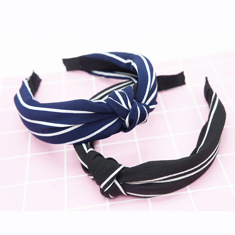 New fashion knot hairband women girls hair head hoop band headband accessories for women headdress headwear hairband 
New fashion knot hairband women girls hair head hoop band headband accessories for women headdress headwear hairband