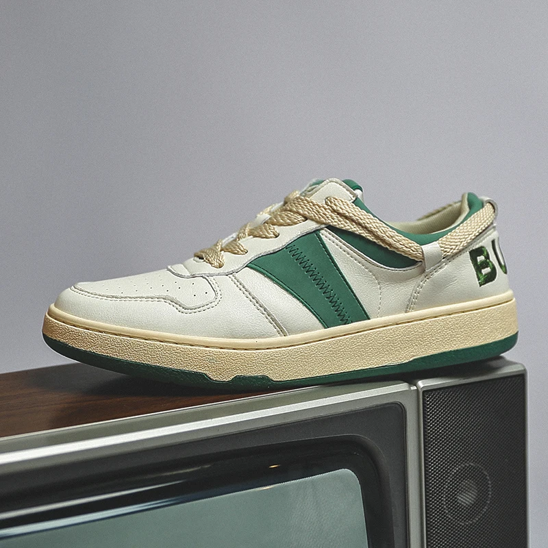 Men's Skateboard Shoes Genuine Leather Fashion Little White Shoes Outdoor All-Match Casual Sneakers Retro Trend Men Shoes
Men's Skateboard Shoes Genuine Leather Fashion Little White Shoes Outdoor All-Match Casual Sneakers Retro Trend Men Shoes