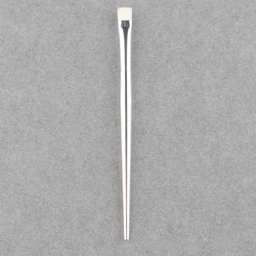 1 piece Eyebrow Makeup brushes Professional Flat Brow Make up brush Eye Liner Pro beauty tools silver plastic handle
1 piece Eyebrow Makeup brushes Professional Flat Brow Make up brush Eye Liner Pro beauty tools silver plastic handle