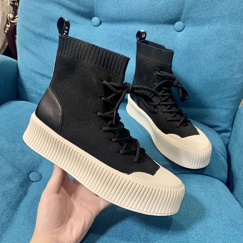 Женские кроссовки с высоким верхом, повседневная обувь на толстой подошве, дышащая сетчатая обувь, осень
Женские кроссовки с высоким верхом, повседневная обувь на толстой подошве, дышащая сетчатая обувь, осень