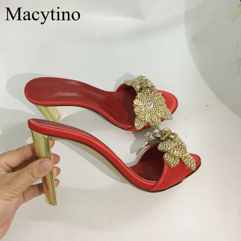 Summer Flower High Heels Beading leaf Decor Formal Party Shoes Women Slippers Designer Mules Red Slippers Shoes Women
Summer Flower High Heels Beading leaf Decor Formal Party Shoes Women Slippers Designer Mules Red Slippers Shoes Women