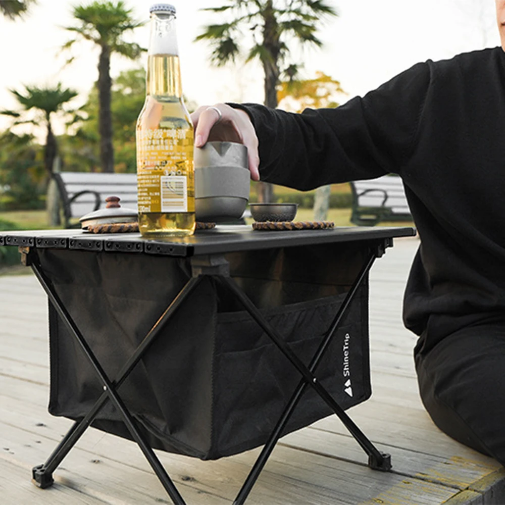 Outdoor Folding Picnic Table with Seat Pocket Camping Desk with Waterproof Tableware Clothes Storage Bag Camping Backyard Use
Outdoor Folding Picnic Table with Seat Pocket Camping Desk with Waterproof Tableware Clothes Storage Bag Camping Backyard Use