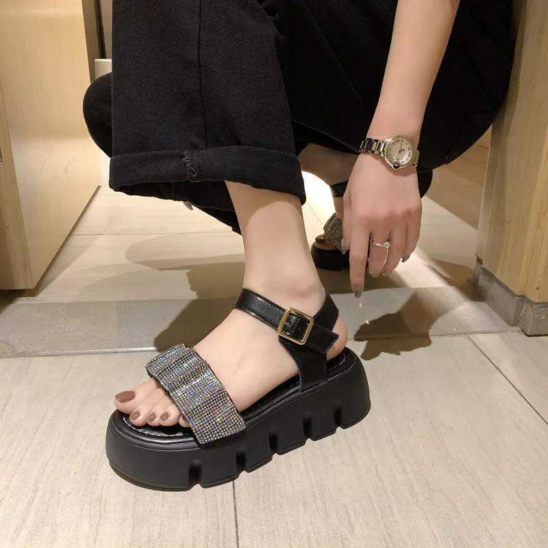 Summer 2021 Rhinestone Platform Sandals Leisure Buckle Strap Round Head New Fashion Women's Sandals Comfortable Sandals Women
Summer 2021 Rhinestone Platform Sandals Leisure Buckle Strap Round Head New Fashion Women's Sandals Comfortable Sandals Women