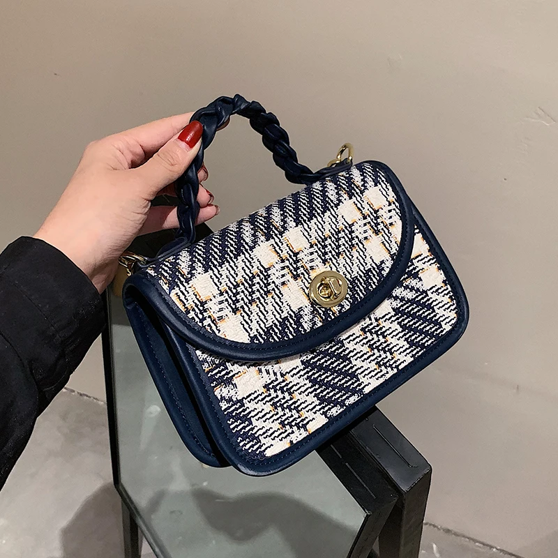Design Autumn/winter Bag 2021 New Bag Female Ins Messenger Bag Fashion Handbag Woolen Square Bag Shoulder Bag Width: 20cm
Design Autumn/winter Bag 2021 New Bag Female Ins Messenger Bag Fashion Handbag Woolen Square Bag Shoulder Bag Width: 20cm
