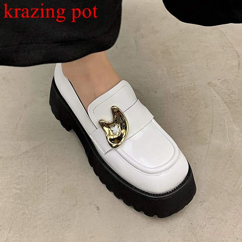 Кроссовки Krazing Pot из коровьей кожи на толстой подошве, с круглым носком, на плоской платформе, с жемчужинами, художественный дизайн, металлич...
Кроссовки Krazing Pot из коровьей кожи на толстой подошве, с круглым носком, на плоской платформе, с жемчужинами, художественный дизайн, металлич...