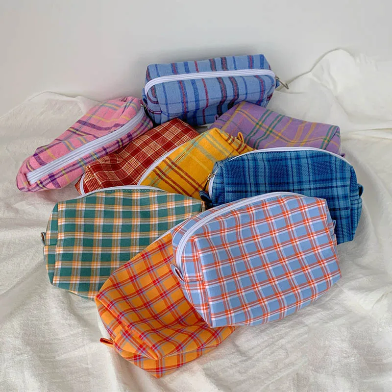 1Pcs Women Makeup Bags High-capacity Multi-function Multi Purpose Cosmetic Bag Colorful Grid Portable Korean Style
1Pcs Women Makeup Bags High-capacity Multi-function Multi Purpose Cosmetic Bag Colorful Grid Portable Korean Style