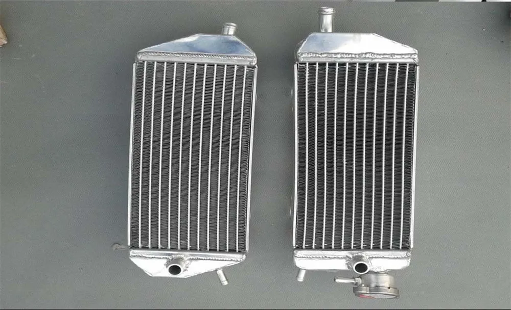 2007 2008 2009 2010 2011 L & R алюминиевый радиатор для газа MX/SM/EC 200/250/300
2007 2008 2009 2010 2011 L & R алюминиевый радиатор для газа MX/SM/EC 200/250/300