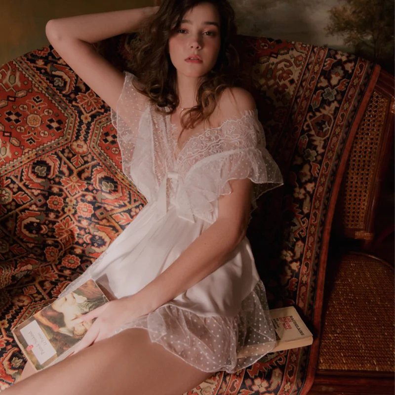 Cute Lace Pajama Set Sexy Lingerie French V-neck Lace Hollow Sexy Sleeping Bodysuit Sleeveless Nightwear Ruffle Elegant Women
Cute Lace Pajama Set Sexy Lingerie French V-neck Lace Hollow Sexy Sleeping Bodysuit Sleeveless Nightwear Ruffle Elegant Women