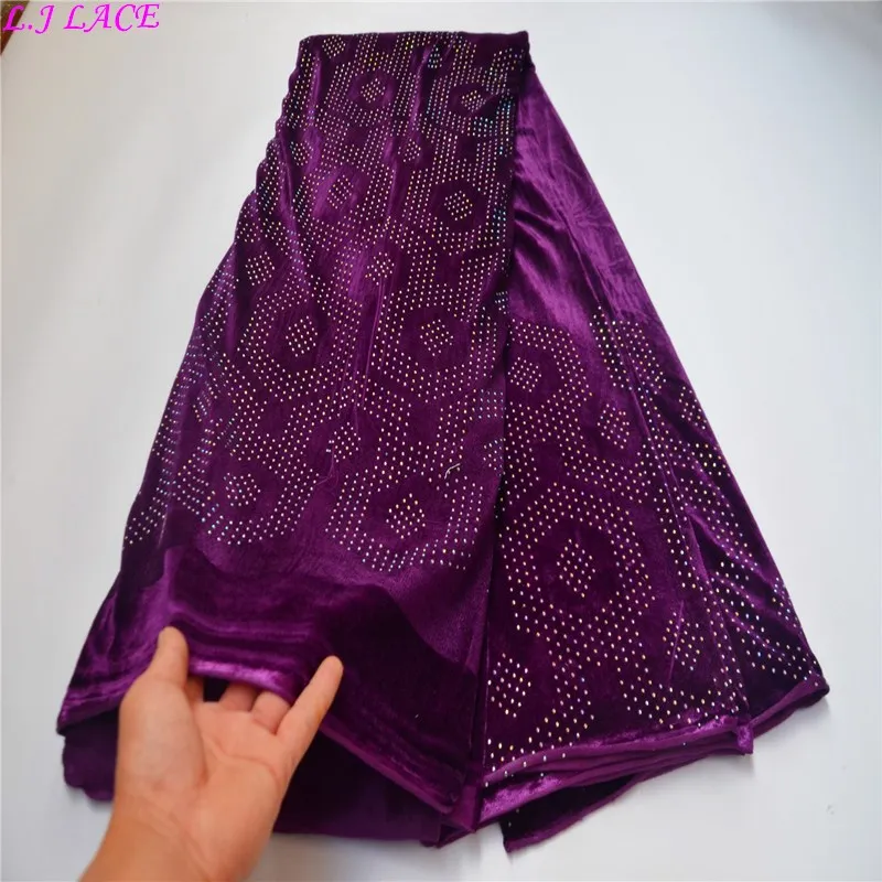 2020 г., популярные бархатные кружева с камнями, дизайнерские мягкие материалы, швейные кружева, ткани 5 ярдов, бархатные ткани, оптовая продаж...
2020 г., популярные бархатные кружева с камнями, дизайнерские мягкие материалы, швейные кружева, ткани 5 ярдов, бархатные ткани, оптовая продаж...