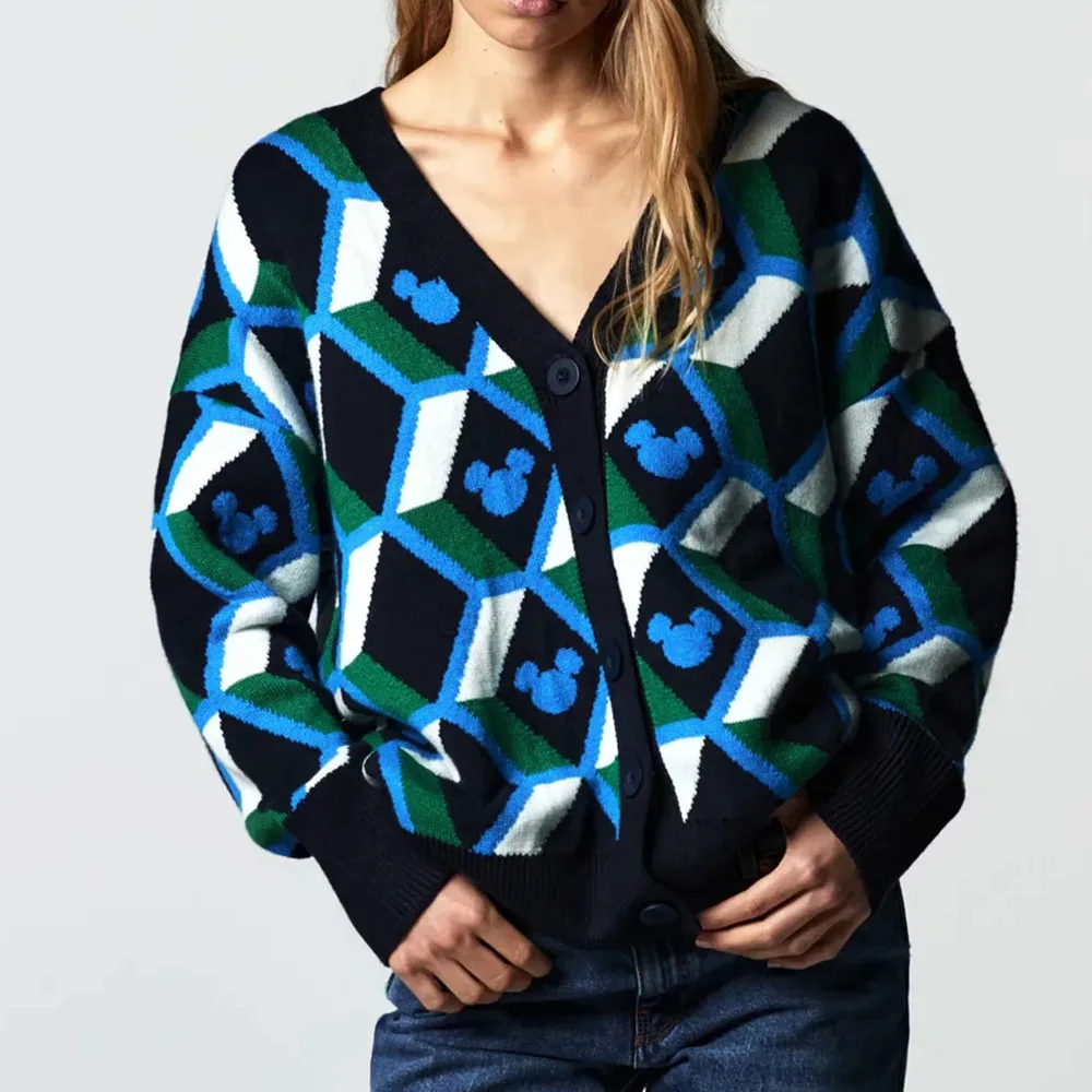 2021 Winter Argyle Knit Cargidans Women Casual V-neck Long Sleeve Button Up Sweaters Loose Oversized Warm Female Knitted Coat
2021 Winter Argyle Knit Cargidans Women Casual V-neck Long Sleeve Button Up Sweaters Loose Oversized Warm Female Knitted Coat