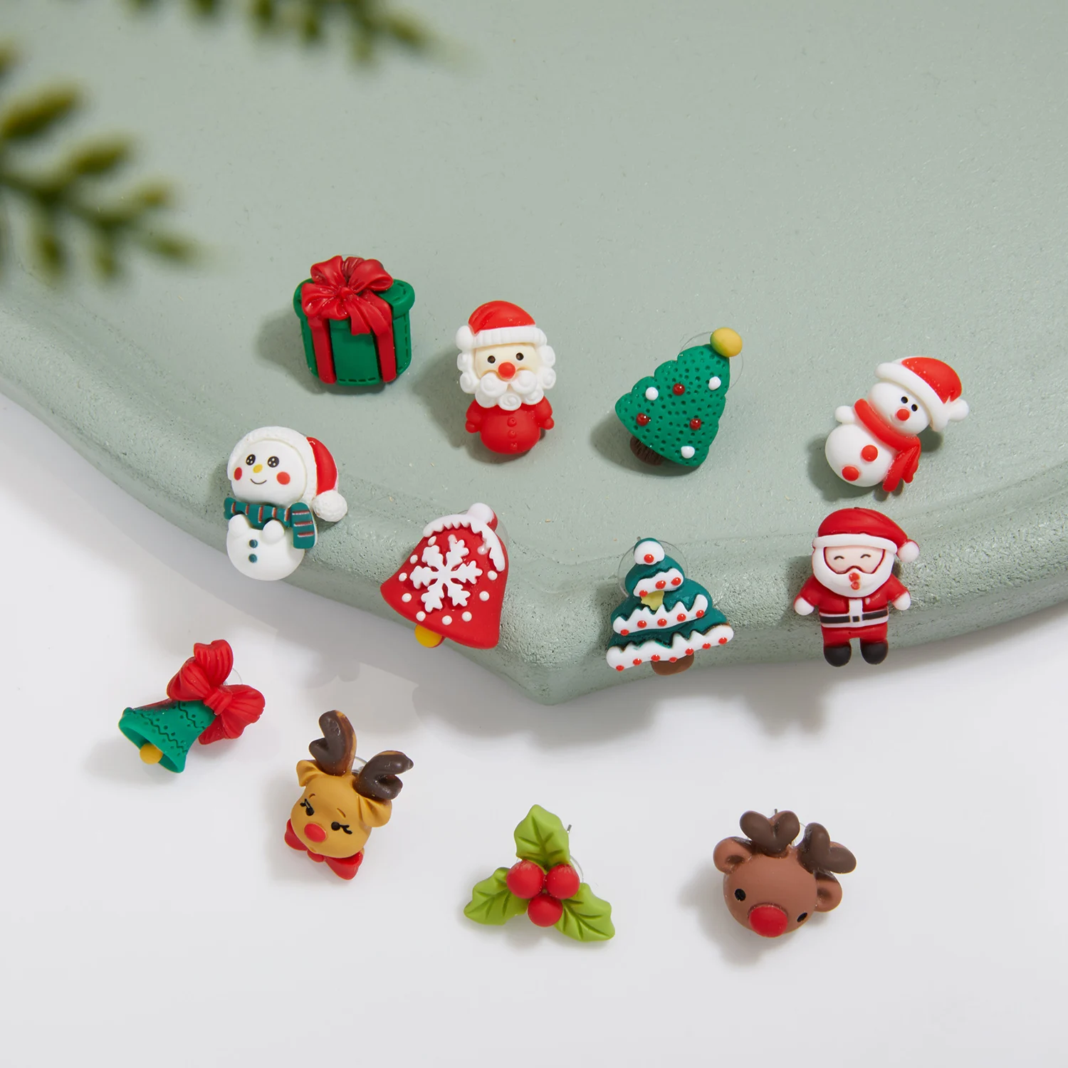 Christmas Elk Snowman Polymer Clay Stud Earring For Women Santa Claus Cute Fashion Earring Jewelry Party Gift
Christmas Elk Snowman Polymer Clay Stud Earring For Women Santa Claus Cute Fashion Earring Jewelry Party Gift