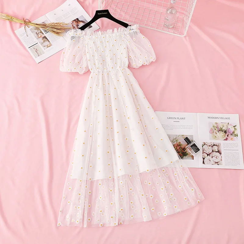Vintage Female Floral Dress 2021 Women Long Dress Summer Elegant Sweet Daisy Embroidery Mesh Slash Neck Party Dresses
Vintage Female Floral Dress 2021 Women Long Dress Summer Elegant Sweet Daisy Embroidery Mesh Slash Neck Party Dresses