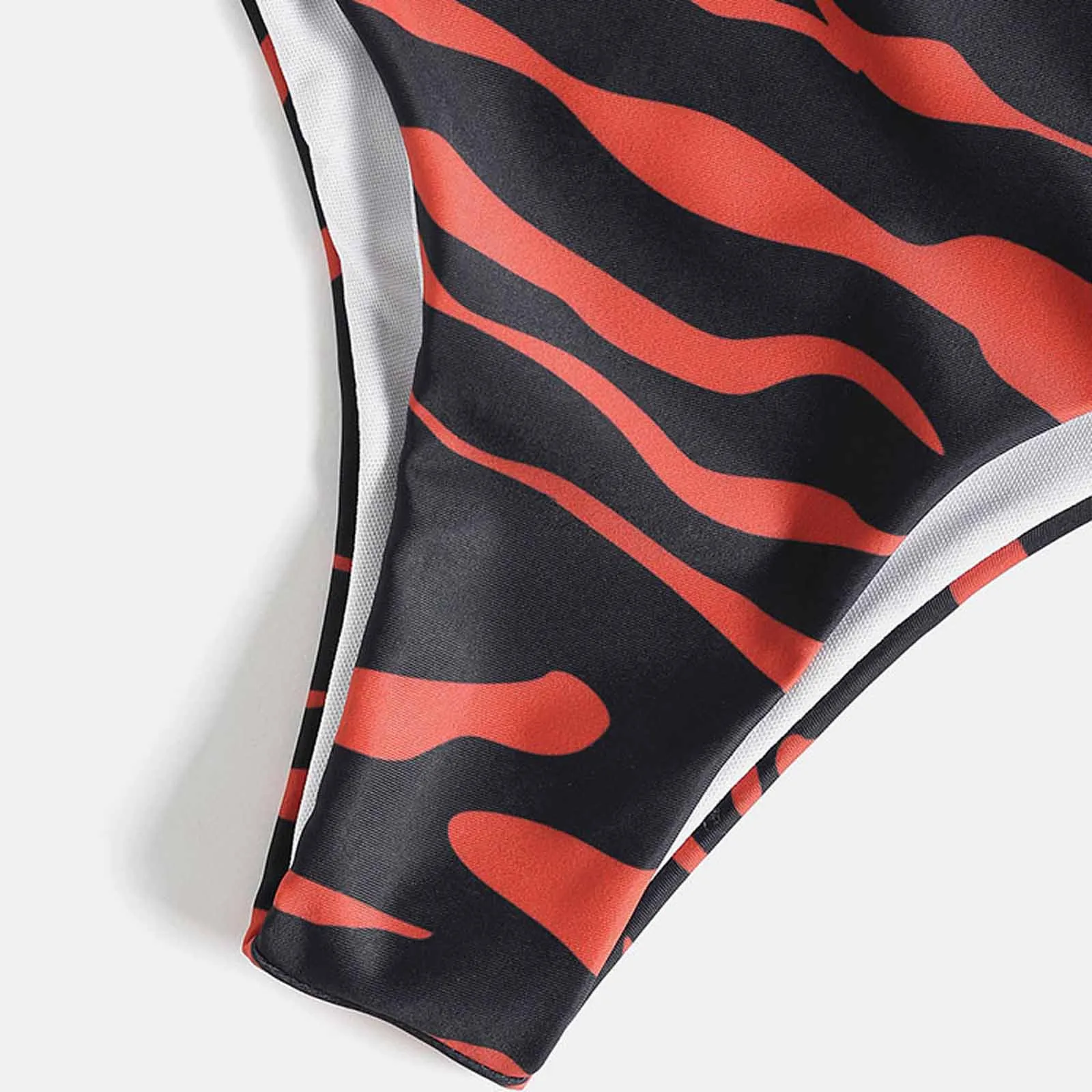 Women Scoop Neck Cut Out Front Lace Up Back High Cut Monokini Two Piece Swimsuit Women Swimsuit High Leg Bandeau Bikinis Set 
Women Scoop Neck Cut Out Front Lace Up Back High Cut Monokini Two Piece Swimsuit Women Swimsuit High Leg Bandeau Bikinis Set