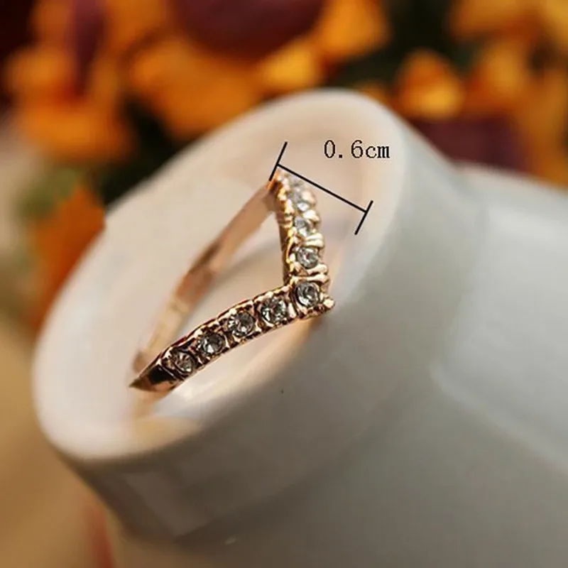 High Quality Fashion Simple Unique Design V-Shaped Rhinestone Pinkie Rings For Women Wholesale
High Quality Fashion Simple Unique Design V-Shaped Rhinestone Pinkie Rings For Women Wholesale