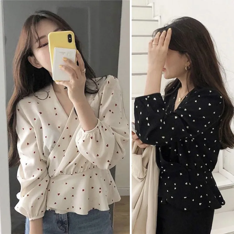 New Cute Temperament Blouse V-neck Puppy Heart Dot Lantern Sleeve Waist Asymmetrical Blouse Shirt Hot Blusa
New Cute Temperament Blouse V-neck Puppy Heart Dot Lantern Sleeve Waist Asymmetrical Blouse Shirt Hot Blusa