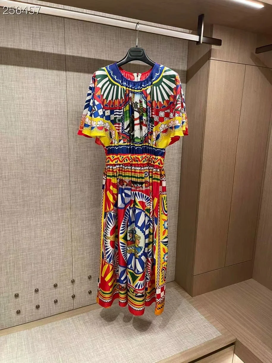Fyion 2022 Summer Hot Sale Dress Luxury Runway Fashion Style Ladies Elegant Silk Flowers Print Waist Elastic Dresses
Fyion 2022 Summer Hot Sale Dress Luxury Runway Fashion Style Ladies Elegant Silk Flowers Print Waist Elastic Dresses
