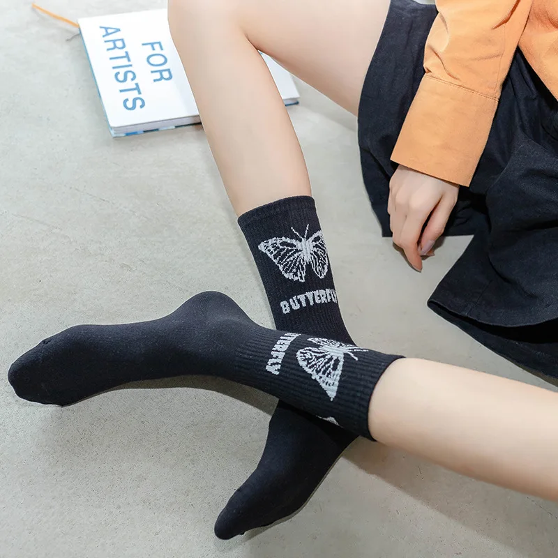 1 Pair Autumn Winter Women Socks Butterfly Print White Streetwear Harajuku Crew Cotton Socks Hip-Hop Skateboard Socks For Girls
1 Pair Autumn Winter Women Socks Butterfly Print White Streetwear Harajuku Crew Cotton Socks Hip-Hop Skateboard Socks For Girls
