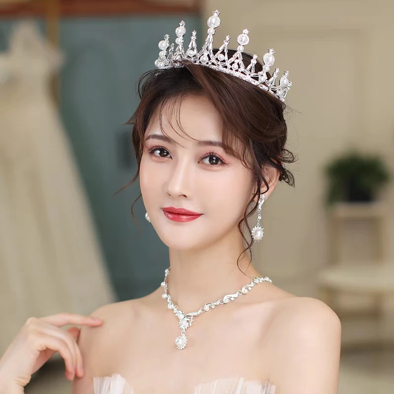 Elegant Bride Pearl Crowns Necklace Set for Women Wedding Princess Bridal Jewelry Sets Silver Color Crown Tiara Hair Accessories
Elegant Bride Pearl Crowns Necklace Set for Women Wedding Princess Bridal Jewelry Sets Silver Color Crown Tiara Hair Accessories