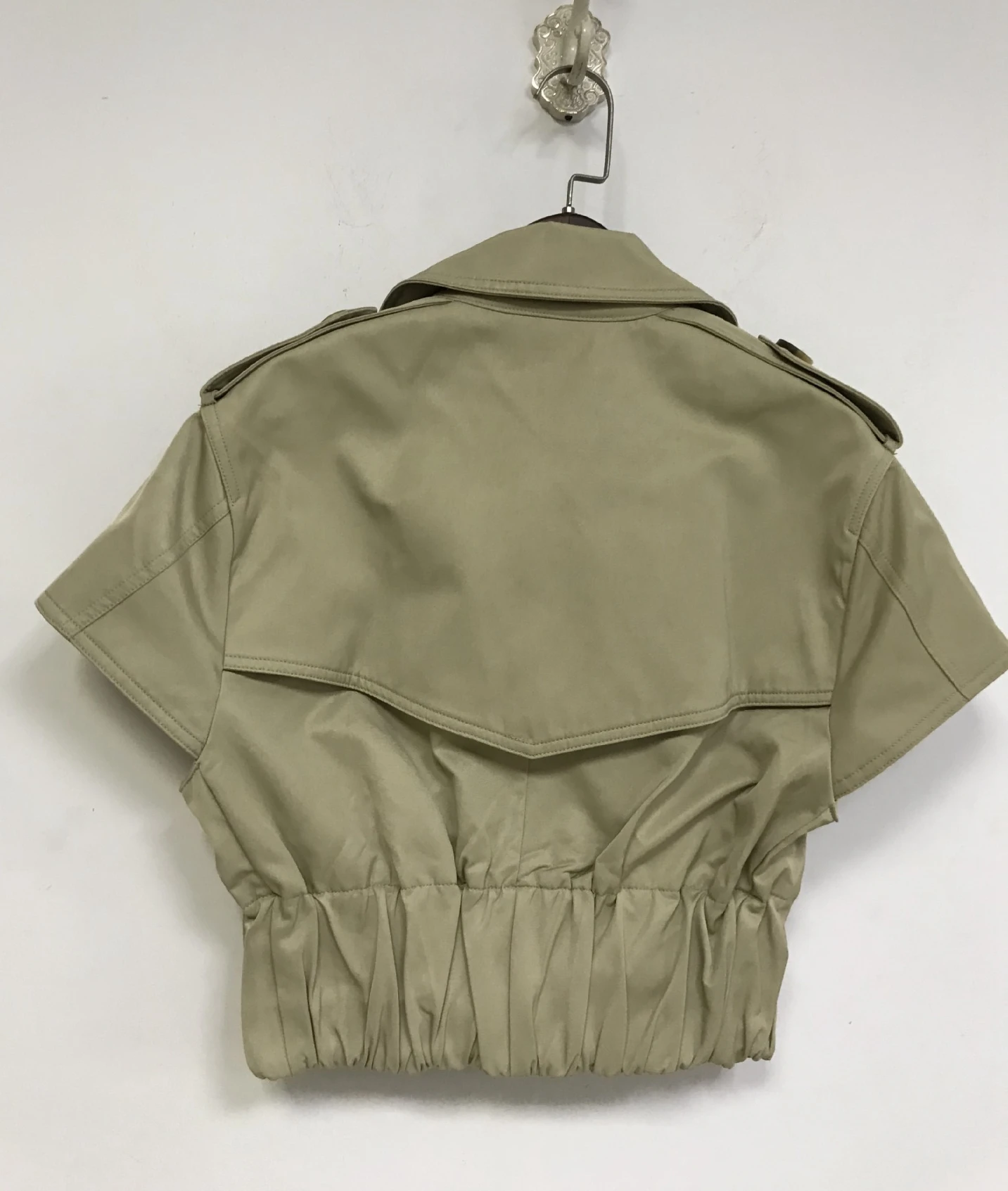 2020 Women's Fall/Winter Lapel Short Sleeve Double Breasted Top Short Jacket
2020 Women's Fall/Winter Lapel Short Sleeve Double Breasted Top Short Jacket