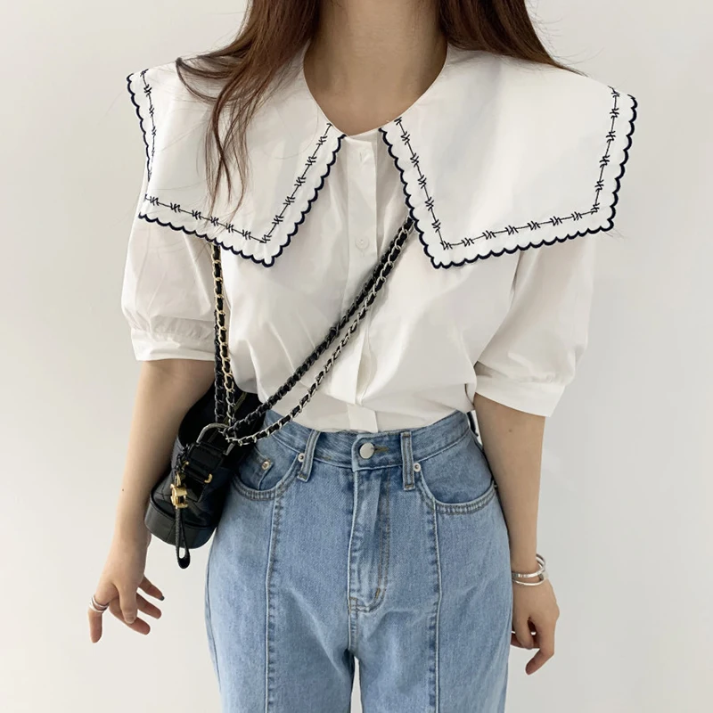 QOERLIN White Shirts Vintage Girls Lady Loose Embroidery High Quality 2021 Retro Fashion Chic Hot All Match Casual Tops Blouses
QOERLIN White Shirts Vintage Girls Lady Loose Embroidery High Quality 2021 Retro Fashion Chic Hot All Match Casual Tops Blouses