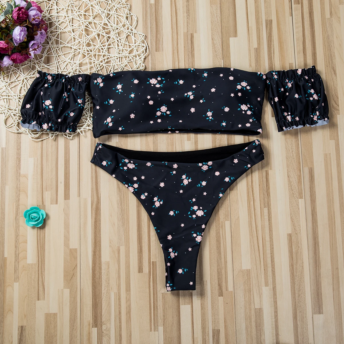 Women Sexy Two-piece Swimsuit Set Black Floral Printed Pattern Short Sleeve Crop Top + Shorts
Women Sexy Two-piece Swimsuit Set Black Floral Printed Pattern Short Sleeve Crop Top + Shorts