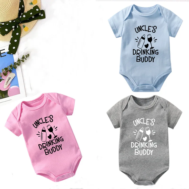Uncle's Drinking Buddy Baby Bodysuit Onesie Funny Cotton Short Sleeve Uncle Shower Gift Infant Newborn Rompers Body Baby Clothes
Uncle's Drinking Buddy Baby Bodysuit Onesie Funny Cotton Short Sleeve Uncle Shower Gift Infant Newborn Rompers Body Baby Clothes
