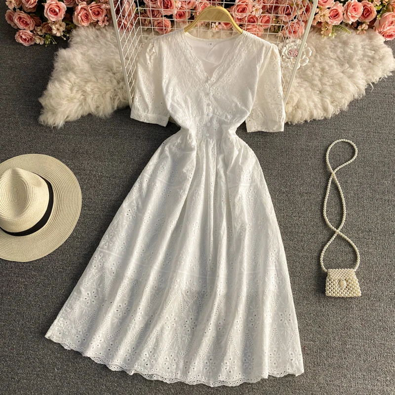 EXCELLENT QUALITY Newest 2020 Designer Women Summer Dress Sleeveless Tassel Fringed Lion Buttons Denim Dress
EXCELLENT QUALITY Newest 2020 Designer Women Summer Dress Sleeveless Tassel Fringed Lion Buttons Denim Dress