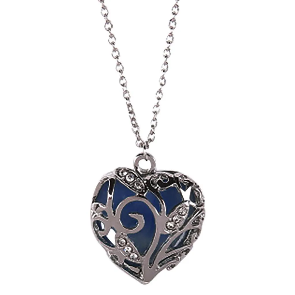 Blue Night Light Luminous Heart Pendant Necklace For Women Fashion Jewelry Gift Chain Charm Accessories
Blue Night Light Luminous Heart Pendant Necklace For Women Fashion Jewelry Gift Chain Charm Accessories