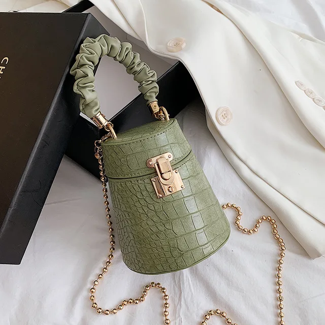 Beading Chain Crocodile Pattern Mini Crossbody Bag Korean Bucket Shoulder Bag Designer Pleated Handle Barrel Shape Purses
Beading Chain Crocodile Pattern Mini Crossbody Bag Korean Bucket Shoulder Bag Designer Pleated Handle Barrel Shape Purses