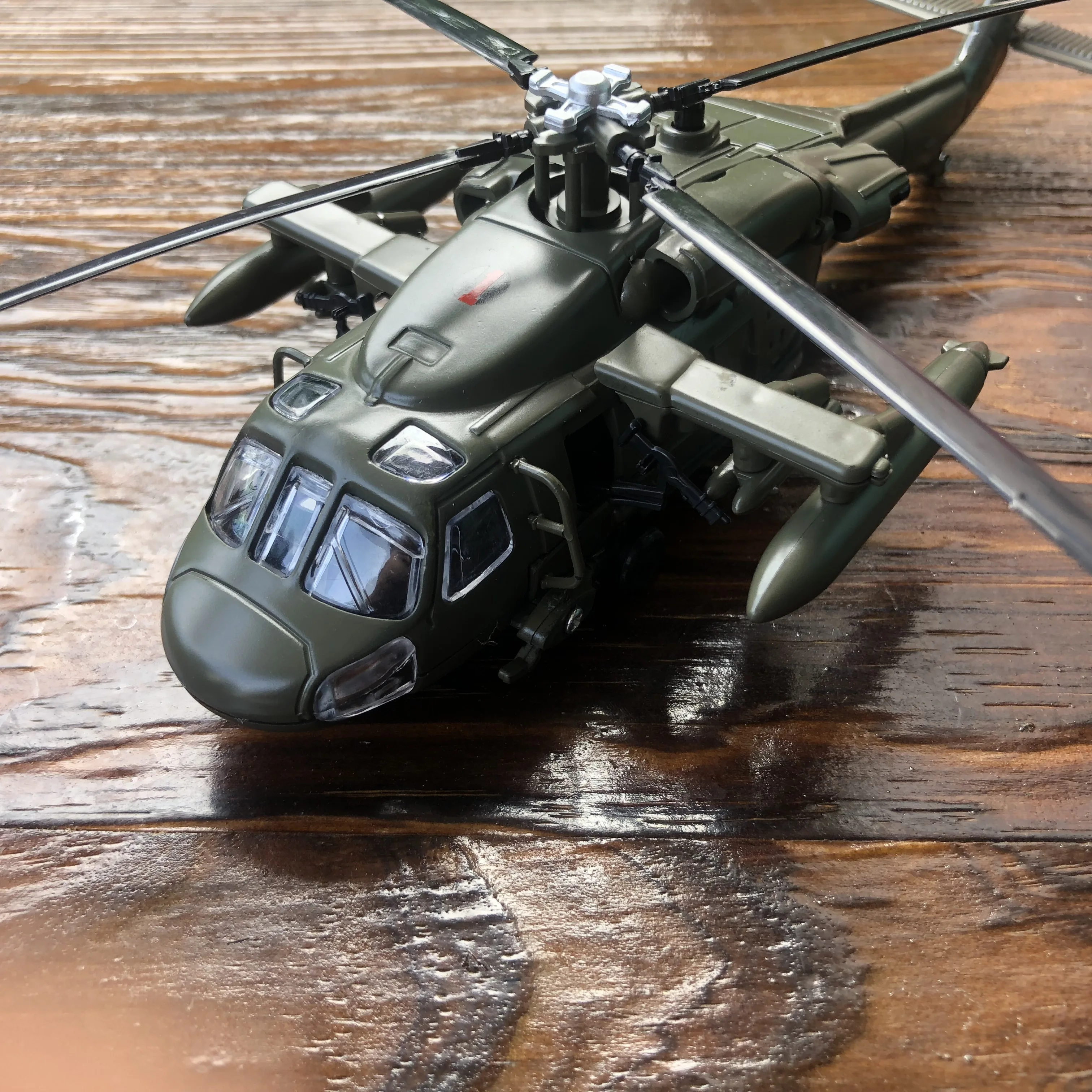 23CM Alloy Black Hawk Helicopter Military Model Toys Army Fighter Model Aircraft Model Adult Kids Gift Collecting Toys
23CM Alloy Black Hawk Helicopter Military Model Toys Army Fighter Model Aircraft Model Adult Kids Gift Collecting Toys