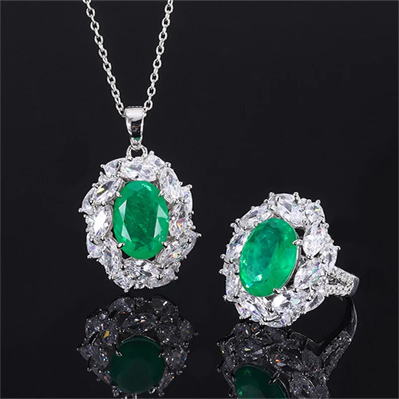 Женское кольцо с изумрудом, из турмалина
Женское кольцо с изумрудом, из турмалина