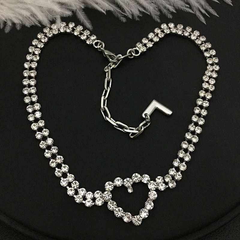 Fashion Two Strands Stationed Necklace With Single Love Design Jewellry Gift for Girl Friend
Fashion Two Strands Stationed Necklace With Single Love Design Jewellry Gift for Girl Friend