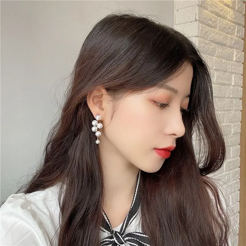 12pcs/lot Gentle Pearl Earrings Female Niche High-end Long Earrings with Tassel Pearl Earrings Earrings Accessories for Women
12pcs/lot Gentle Pearl Earrings Female Niche High-end Long Earrings with Tassel Pearl Earrings Earrings Accessories for Women