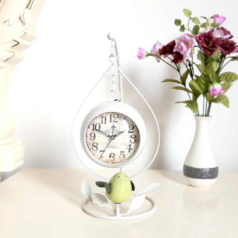 Mute alarm clock retro iron clock crafts ornaments creative bird clock living room bedroom table clock gift
Mute alarm clock retro iron clock crafts ornaments creative bird clock living room bedroom table clock gift