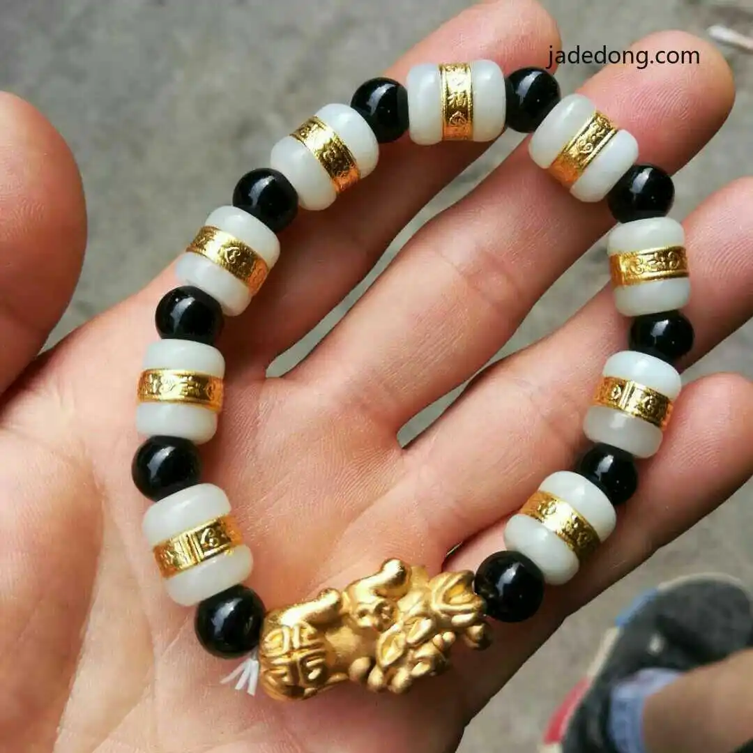 LETSFUN 24K Gold Brave Troops Pendant Gold and Hetian Jade Dark Blue Jade Beaded Bracelet Women Mens Jewelry Gift 
LETSFUN 24K Gold Brave Troops Pendant Gold and Hetian Jade Dark Blue Jade Beaded Bracelet Women Mens Jewelry Gift