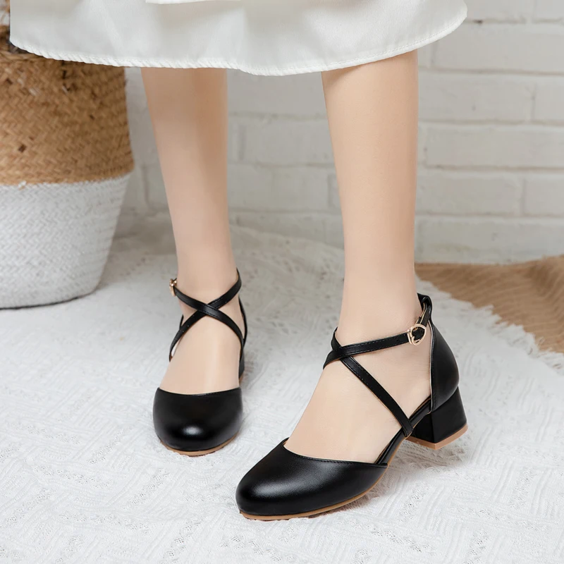 Fashion 2021 Pink Black Mary Jane Dress Office Party Shoes Women Artificial Patent Leather Block High Heels Pumps Red 43 47 48
Fashion 2021 Pink Black Mary Jane Dress Office Party Shoes Women Artificial Patent Leather Block High Heels Pumps Red 43 47 48