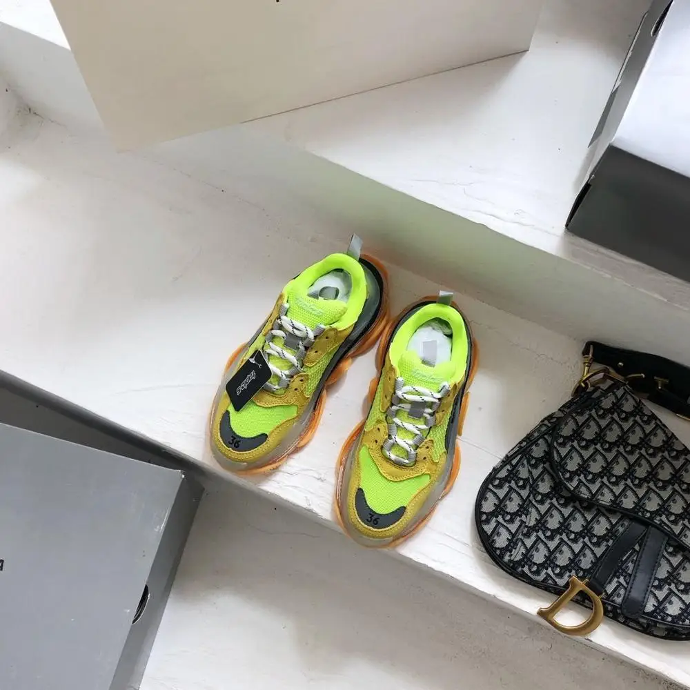 High Quality Shoes Women Crystal Air Cushion Daddy Shoes Thick Bottom Sneakers Casual Sapato Feminino Retro Jogging Shoes
High Quality Shoes Women Crystal Air Cushion Daddy Shoes Thick Bottom Sneakers Casual Sapato Feminino Retro Jogging Shoes