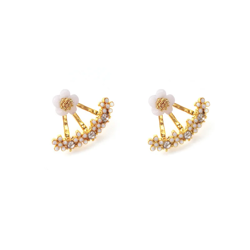 New Cute Small Daisy Flowers Stud Earrings For Women Korean Sweet crystal Flower Earring Girls Fashion Elegant
New Cute Small Daisy Flowers Stud Earrings For Women Korean Sweet crystal Flower Earring Girls Fashion Elegant