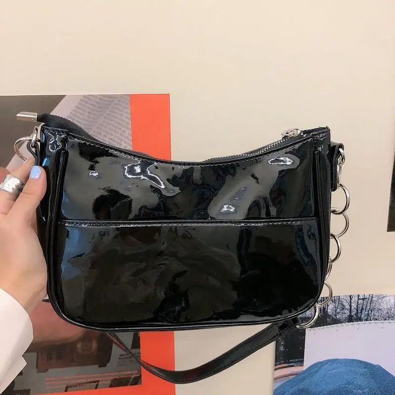 Fashion Women Chain Shoulder Messenger Bags Solid Color Patent Leather Ladies Handbags Clutch Purse Vintage Female Underarm Bag
Fashion Women Chain Shoulder Messenger Bags Solid Color Patent Leather Ladies Handbags Clutch Purse Vintage Female Underarm Bag