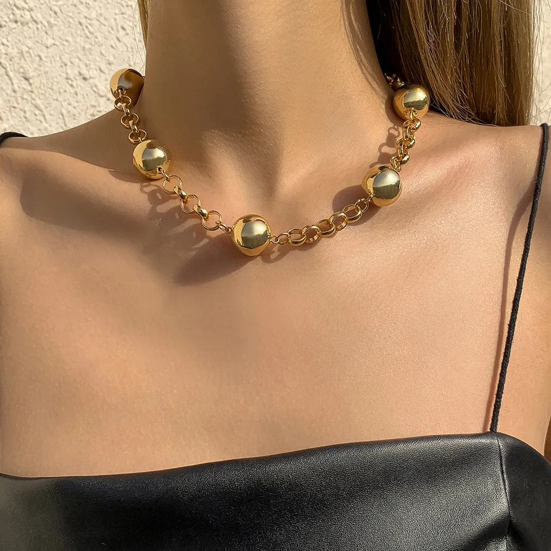 2021 New Punk CCB Chain Golden Round Bead Necklace Women's Clavicle Pendant Necklace Jewelry Wholesale Five
2021 New Punk CCB Chain Golden Round Bead Necklace Women's Clavicle Pendant Necklace Jewelry Wholesale Five